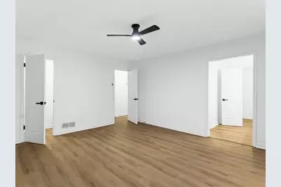 5419 Fieldgreen Dr, Stone Mountain, GA 30088 - Photo 5