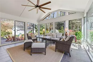 1924 Queens Way, Atlanta, GA 30341 - Photo 9