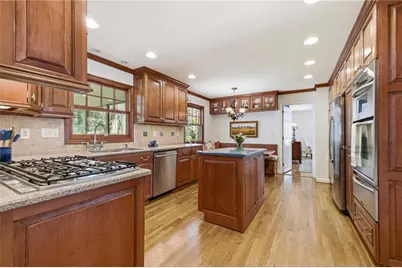 1924 Queens Way, Atlanta, GA 30341 - Photo 13