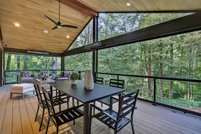 585 Amberidge Trail, Atlanta, GA 30328 - Photo 17