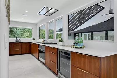 585 Amberidge Trail, Atlanta, GA 30328 - Photo 35