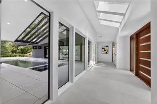 585 Amberidge Trail, Atlanta, GA 30328 - Photo 7