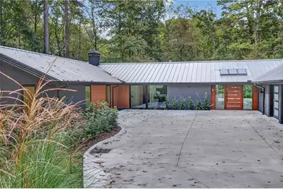 585 Amberidge Trail, Atlanta, GA 30328 - Photo 5