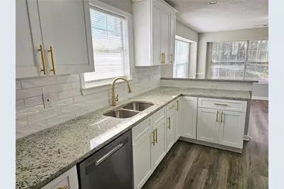 8425 Falling Rocks Way, Lithonia, GA 30058 - Photo 9