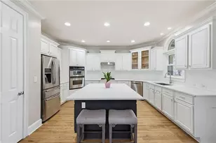 5110 Parkwood Oaks Ln, Smyrna, GA 30126 - Photo 9