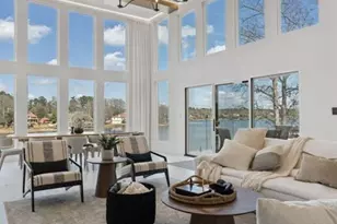 2746 Emerald Dr, Jonesboro, GA 30236 - Photo 9