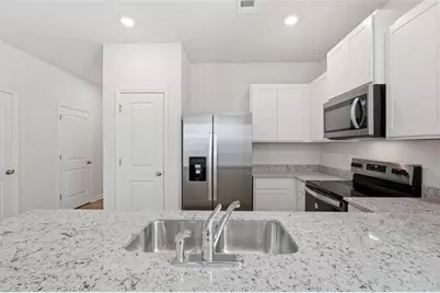 5971 Skylar Drive, Atlanta, GA 30336 - Photo 9