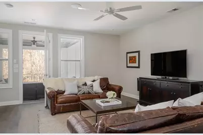 4518 Collins Avenue, Atlanta, GA 30342 - Photo 11