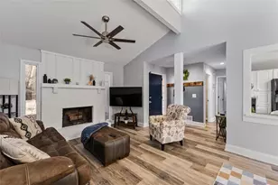 3241 Mountain Hollow Dr, Marietta, GA 30062 - Photo 11