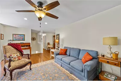 684 Honeysuckle Road, Gainesville, GA 30501 - Photo 7