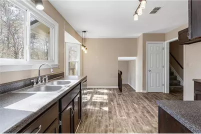 3205 Pond Ridge Trail, Snellville, GA 30078 - Photo 9