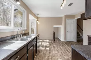 3205 Pond Ridge Trail, Snellville, GA 30078 - Photo 9