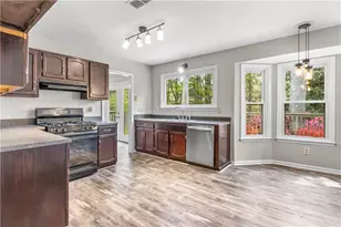 3205 Pond Ridge Trail, Snellville, GA 30078 - Photo 9