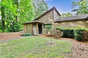 830 Bonnie Glen Dr SE, Marietta, GA 30067 - Photo 3