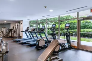 700 Park Regency Pl, Atlanta, GA 30326 - Photo 21