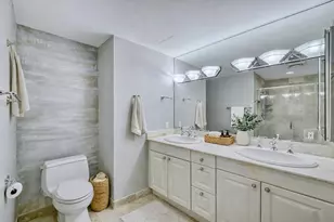 700 Park Regency Pl, Atlanta, GA 30326 - Photo 15