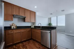 700 Park Regency Pl, Atlanta, GA 30326 - Photo 5