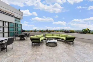 700 Park Regency Pl, Atlanta, GA 30326 - Photo 19