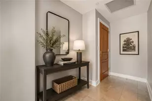 700 Park Regency Pl, Atlanta, GA 30326 - Photo 15
