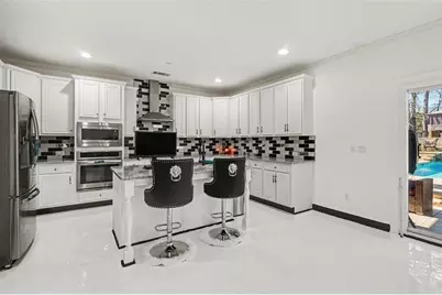 129 Limbaugh Valley Drive, McDonough, GA 30252 - Photo 9