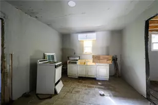 728 Center Hill Ave NW, Atlanta, GA 30318 - Photo 5