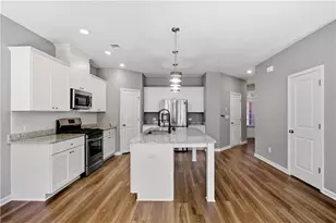 6042 Harbor Landing Dr, Buford, GA 30518 - Photo 9