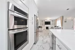 785 Streamview Way, Alpharetta, GA 30004 - Photo 9