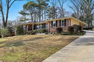 2736 Hunting Hill Ln, Decatur, GA 30033 - Photo 1