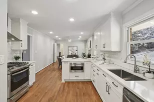 2736 Hunting Hill Ln, Decatur, GA 30033 - Photo 7