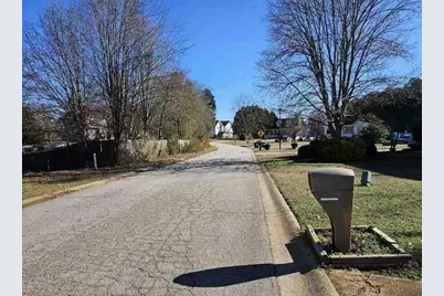 405 Pine Valley Dr, Powder Springs, GA 30127 - Photo 3