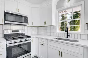 1697 Rustic Dr SW, Marietta, GA 30008 - Photo 9