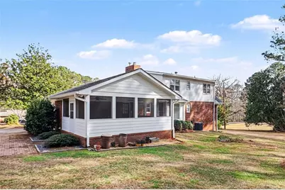 42 Camellia Circle, Newnan, GA 30263 - Photo 5