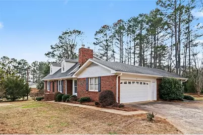 42 Camellia Circle, Newnan, GA 30263 - Photo 1