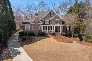 517 Gramercy Dr NE, Marietta, GA 30068 - Photo 1