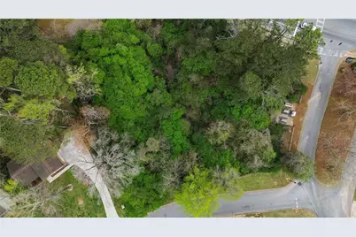 2020 S Hidden Hills Parkway, Stone Mountain, GA 30088 - Photo 5