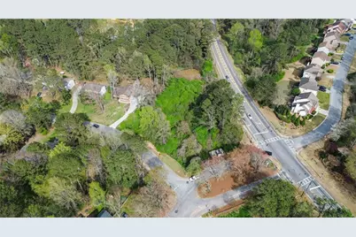 2020 S Hidden Hills Parkway, Stone Mountain, GA 30088 - Photo 3