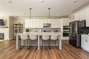 908 Summit Dr, Canton, GA 30114 - Photo 7