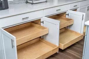 908 Summit Dr, Canton, GA 30114 - Photo 11