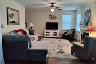 2840 Stonewall Ln SW, Atlanta, GA 30331 - Photo 5