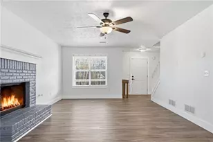 3180 Victoria Rdg Ct, Loganville, GA 30052 - Photo 9