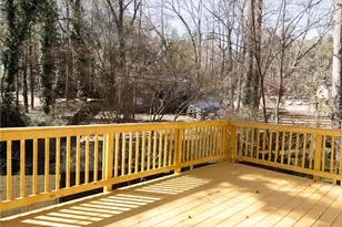 95 Simpson Dr NE, Kennesaw, GA 30144 - Photo 9