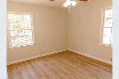 95 Simpson Drive NE, Kennesaw, GA 30144 - Photo 17