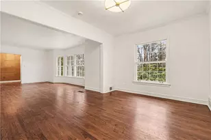 2360 Young Dr, College Park, GA 30337 - Photo 7