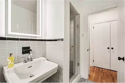 2360 Young Drive, College Park, GA 30337 - Photo 11