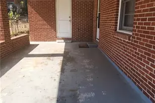 2513 Graywall St, East Point, GA 30344 - Photo 9