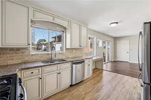 1050 Rays Rd, Stone Mountain, GA 30083 - Photo 7