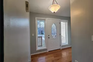 3288 Timber Bluff Dr NE, Marietta, GA 30062 - Photo 3