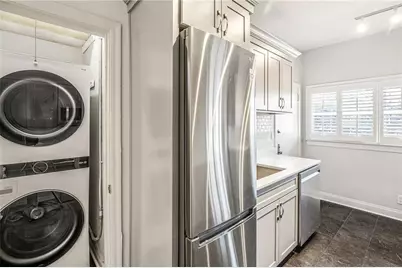 3694 Peachtree Road NE #A4, Atlanta, GA 30319 - Photo 9