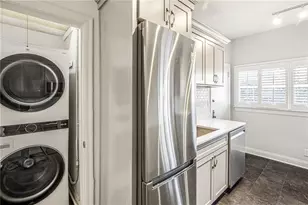 3694 Peachtree Rd NE, Atlanta, GA 30319 - Photo 9