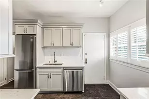 3694 Peachtree Rd NE, Atlanta, GA 30319 - Photo 7